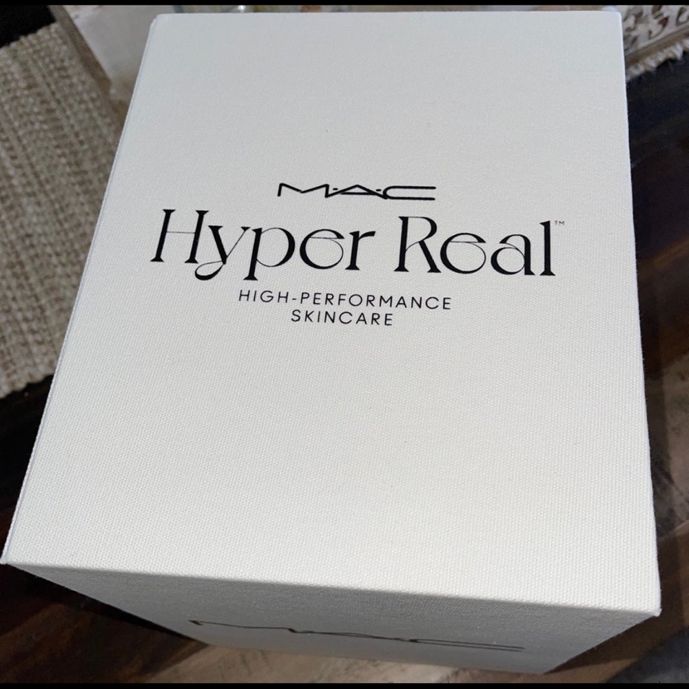 MAC Cosmetics Hyper Real Collection + Custom Box - Picture 2 of 5